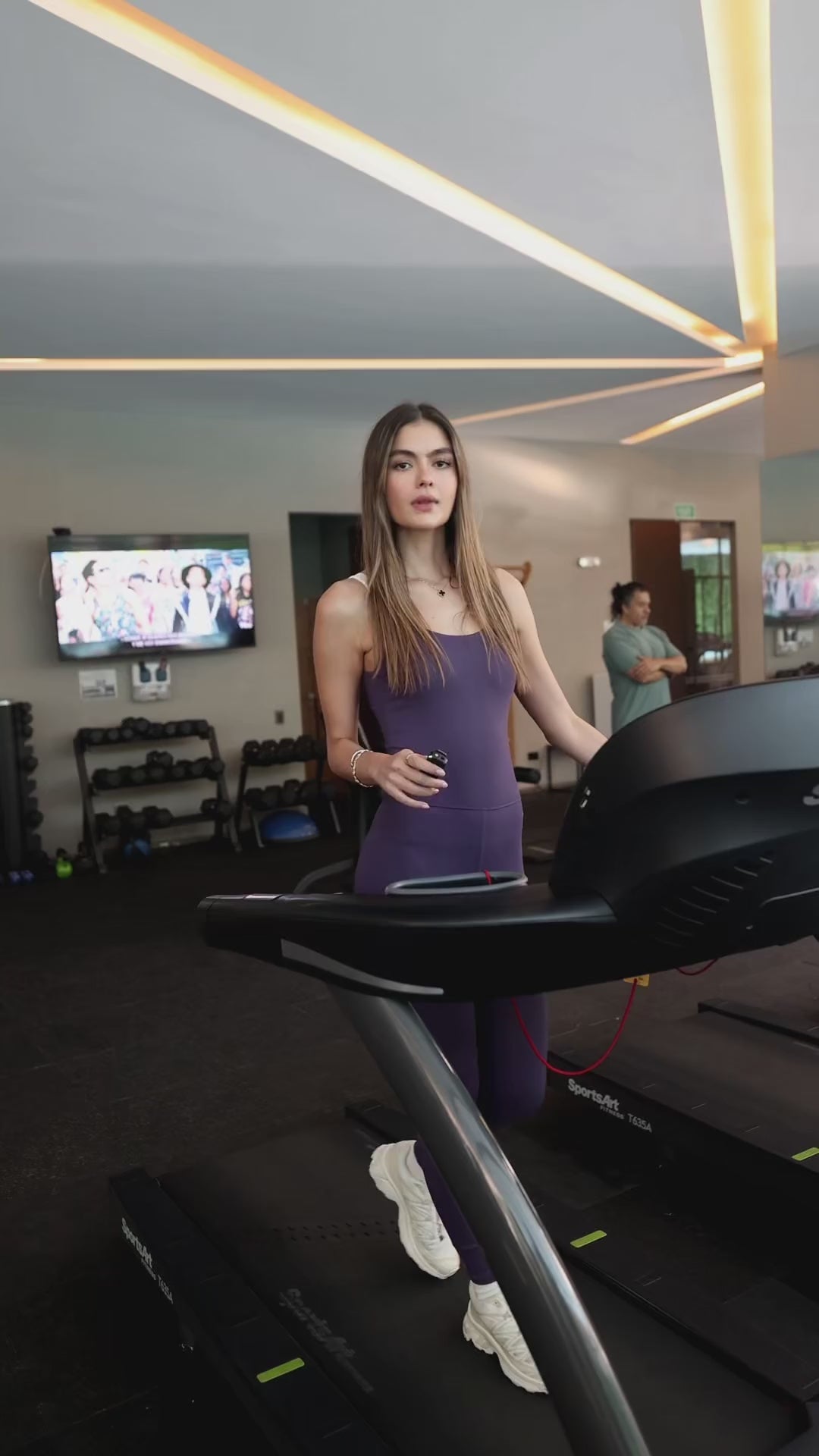 Video: Enterizo Origen en movimiento